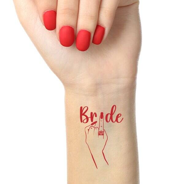 Yüzüklü Kırmızı Konsept Bride Dövme - 1